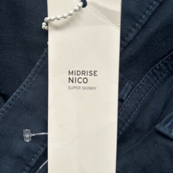 J Brand mid rise, straight leg size 26 pants - Picture 9 of 10